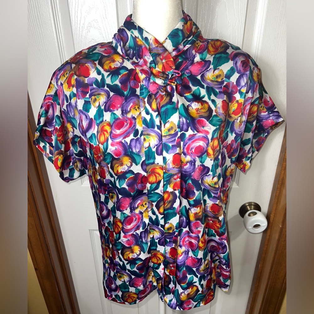Christie & Jill Vintage Blouse Top Floral Multicolor Satin Polyester Size 8 (M)